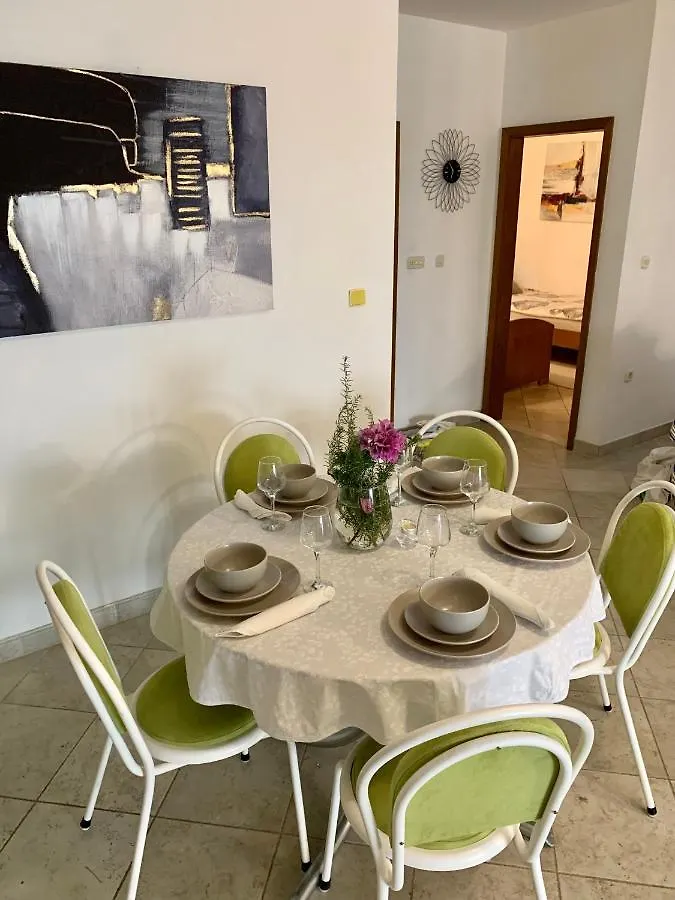 Villa Mira Trogir 0*,  Chorvatsko